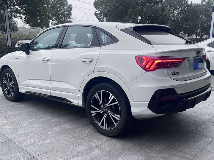 Audi Q3 Sportback 2023 2023款 改款 40 TFSI 时尚型