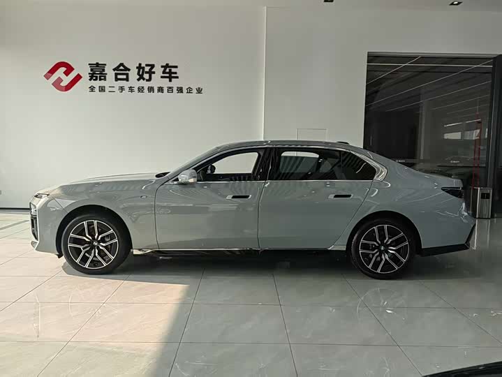 BMW 7 Series 2023 2023款 735Li M运动套装