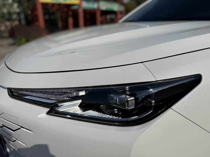 Changan UNI-K 2021 2021款 2.0T 尊贵型