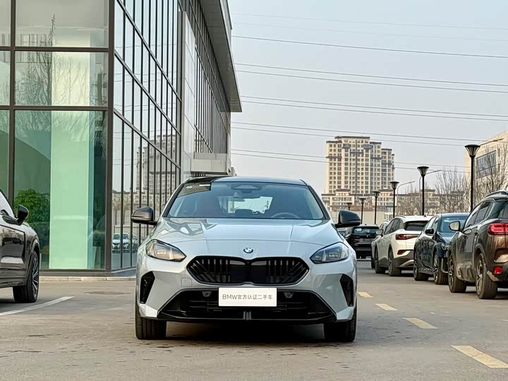 BMW 2 Series 2025 2025款 225L M运动曜夜套装
