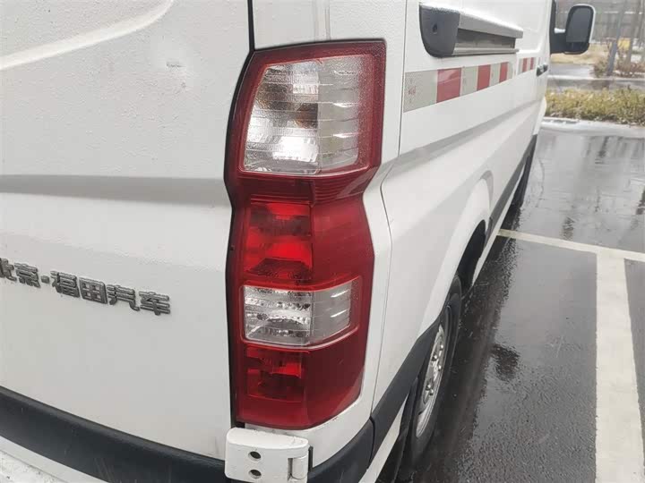 Foton Tuyano 2023 2023款 2.0T自动都市版短轴中顶后单胎3座