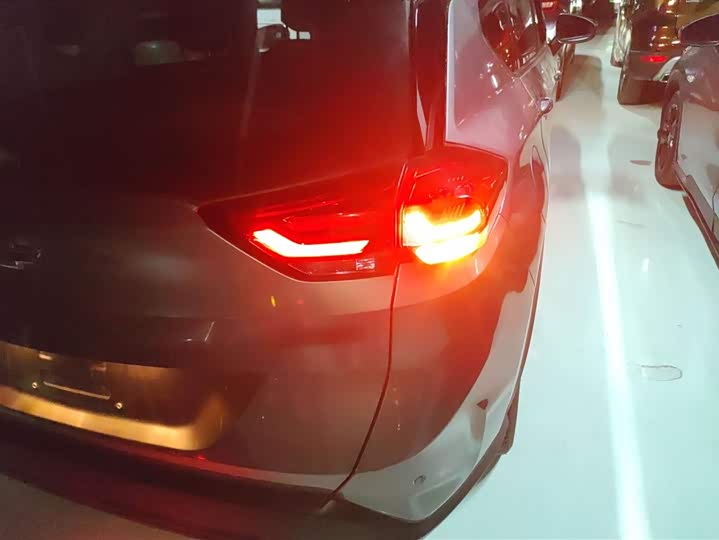 Chevrolet Orlando 2020 2020款 轻混 Redline 530T 自动纵享版（5+2款）