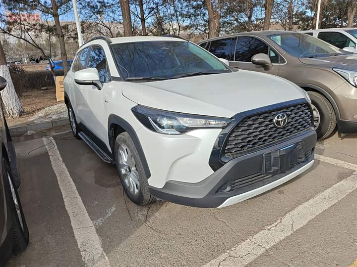 Toyota Corolla Cross 2024 2024款 2.0L 智能电混双擎 先锋版