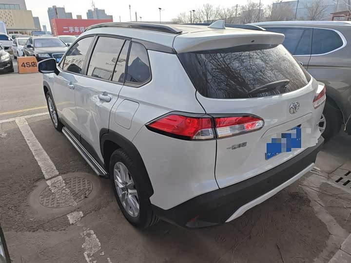 Toyota Corolla Cross 2024 2024款 2.0L 智能电混双擎 先锋版