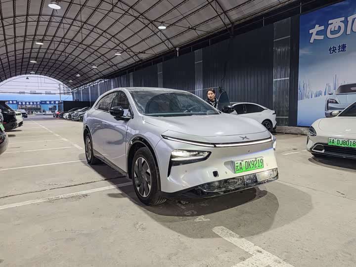2025 XPeng G7