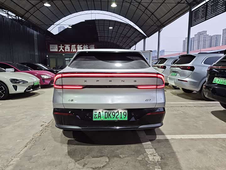 2025 XPeng G7