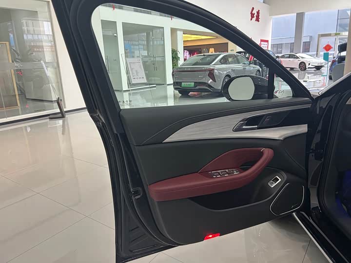 Hongqi H5 Hybrid 2025 2025款 130 超混版