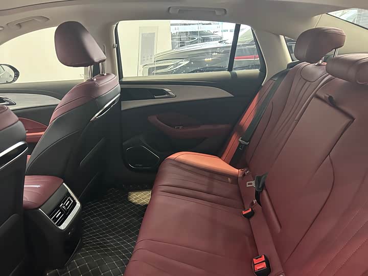 Hongqi H5 Hybrid 2025 2025款 130 超混版