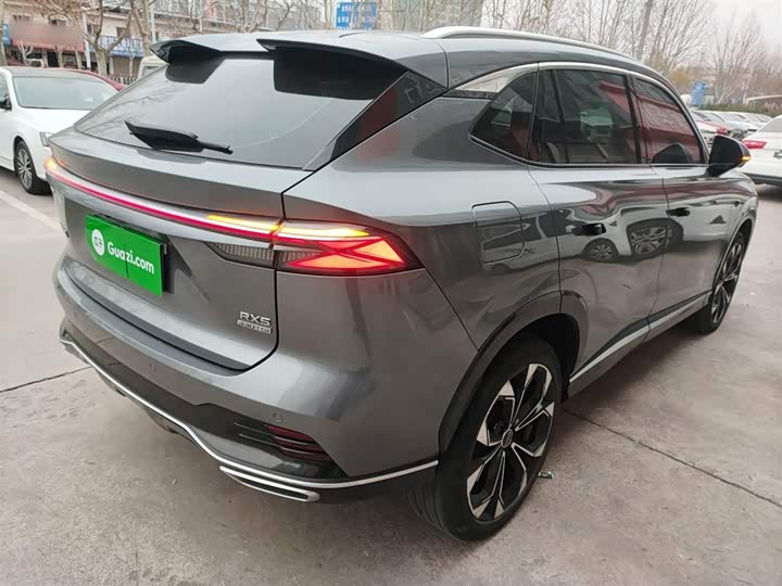 Roewe RX5 2023 2023款 1.5T 尊荣滑屏版