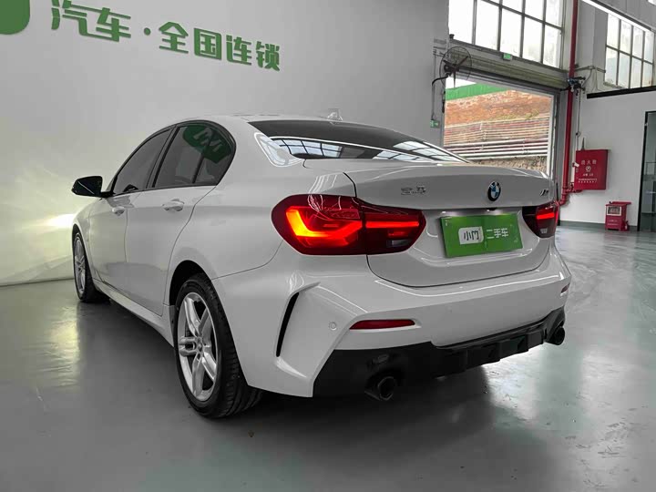BMW 1 Series 2023 2023款 120i M运动曜夜版