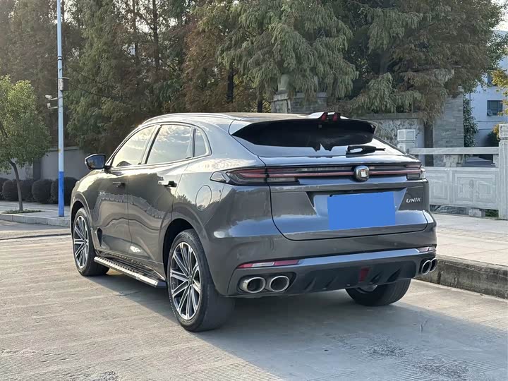 Changan UNI-K 2021 2021款 2.0T 尊贵型