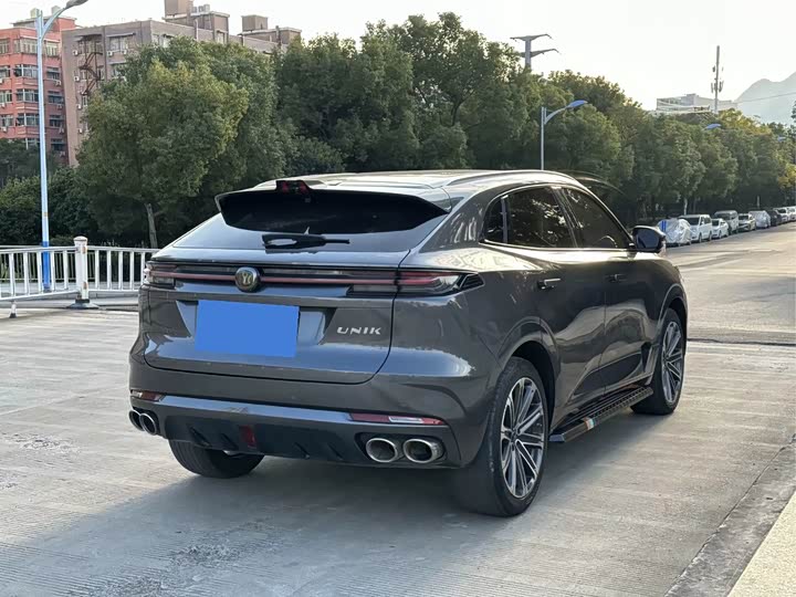 Changan UNI-K 2021 2021款 2.0T 尊贵型