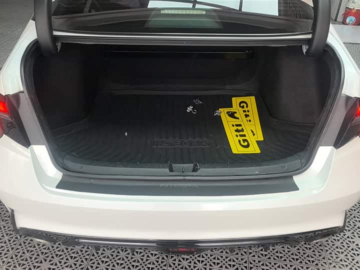 Honda Integra 2023 2023款 240TURBO CVT幻夜·科技版