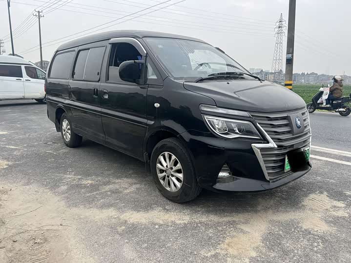 Dongfeng Forthing Lingzhi M5 EV 2022 2022款 客运版 标准型 7座
