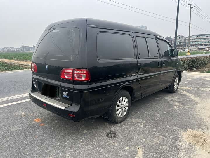 Dongfeng Forthing Lingzhi M5 EV 2022 2022款 客运版 标准型 7座