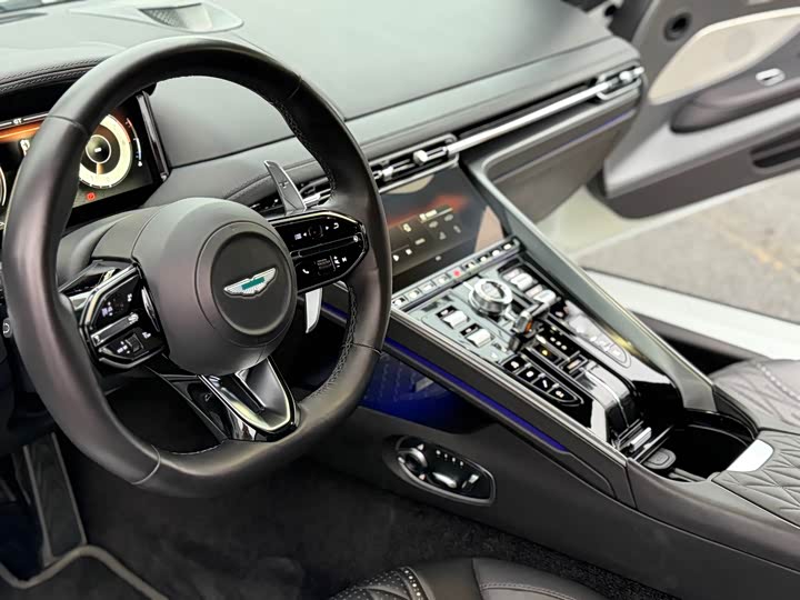 Aston Martin DB12 2025 2025款 4.0T V8 Coupe