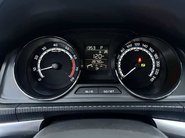 Skoda Kamiq 2023 2023款 改款 1.5L 自动舒享版