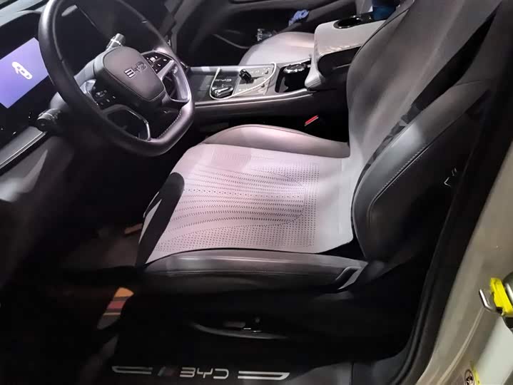 BYD Seal 07 DM-i Hybrid 2025 2025款 DM-i 1.5L 125km 精英型