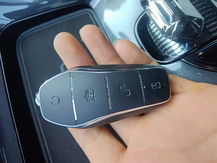 BYD E2 2023 2023款 豪华型