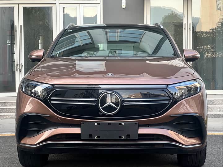 Mercedes-Benz EQA 2022 2022款 EQA 300 4MATIC 首发特别版