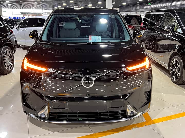 Volvo EM90 2025 2025款 Ultra 六座