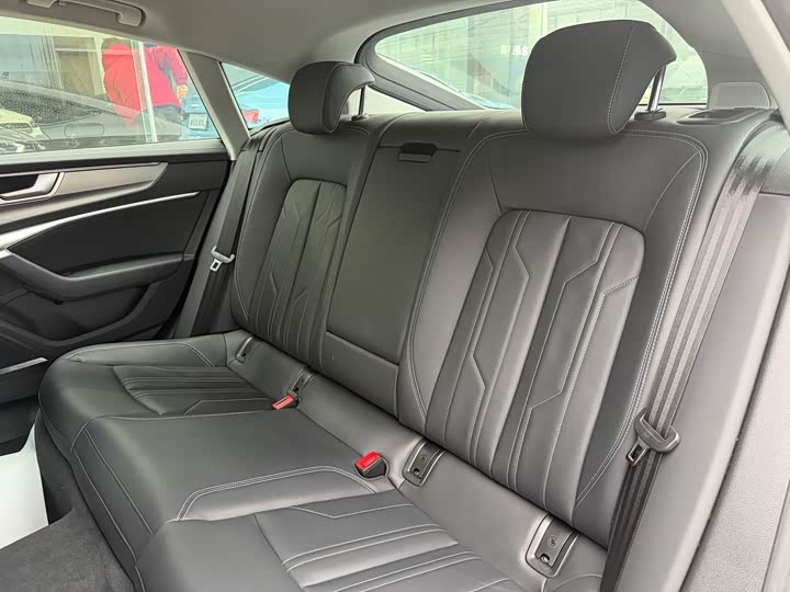 Audi A7 2025 2025款 45 TFSI 臻选型