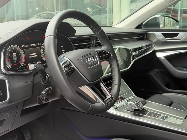Audi A7 2025 2025款 45 TFSI 臻选型