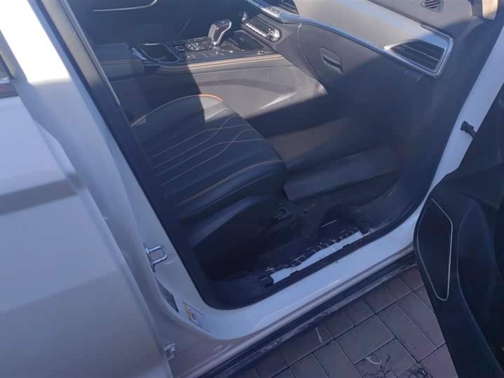 Bestune T77 2023 2023款 1.5T 自动豪华型