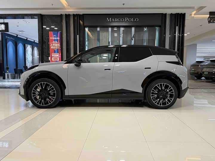 Zeekr X 2025 2025款 五座四驱运动版