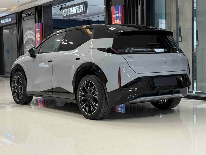 Zeekr X 2025 2025款 五座四驱运动版