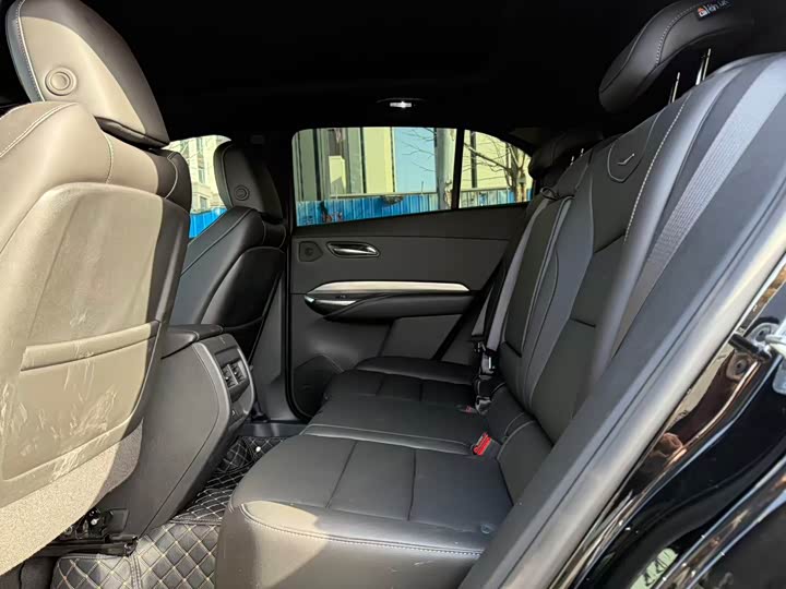 Cadillac XT4 2024 2024款 28T 两驱豪华型