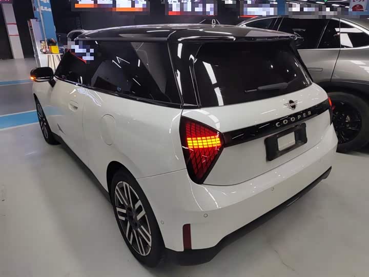 Mini Cooper 2025 2025款 456km COOPER E 经典派