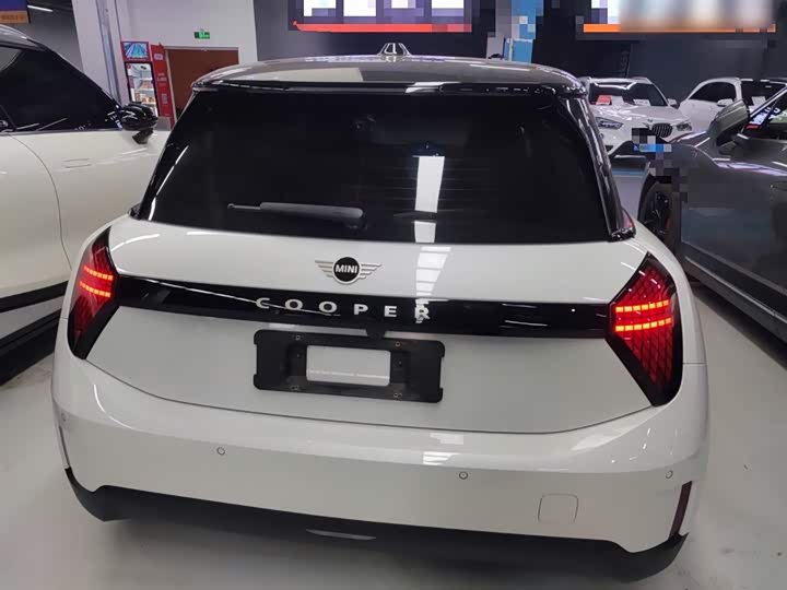 Mini Cooper 2025 2025款 456km COOPER E 经典派