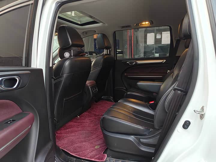 GAC Trumpchi M6 2023 2023款 PRO 270T DCT豪华版