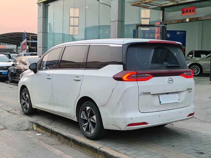 GAC Trumpchi M6 2023 2023款 PRO 270T DCT豪华版