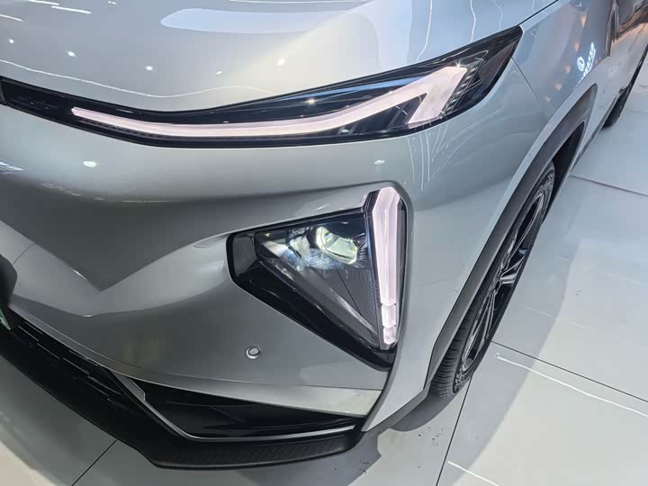 Geely Galaxy L7 2025 2025款 EM-i 115km 探索+版