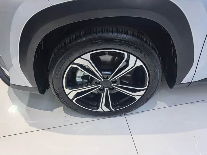 Geely Galaxy L7 2025 2025款 EM-i 115km 探索+版