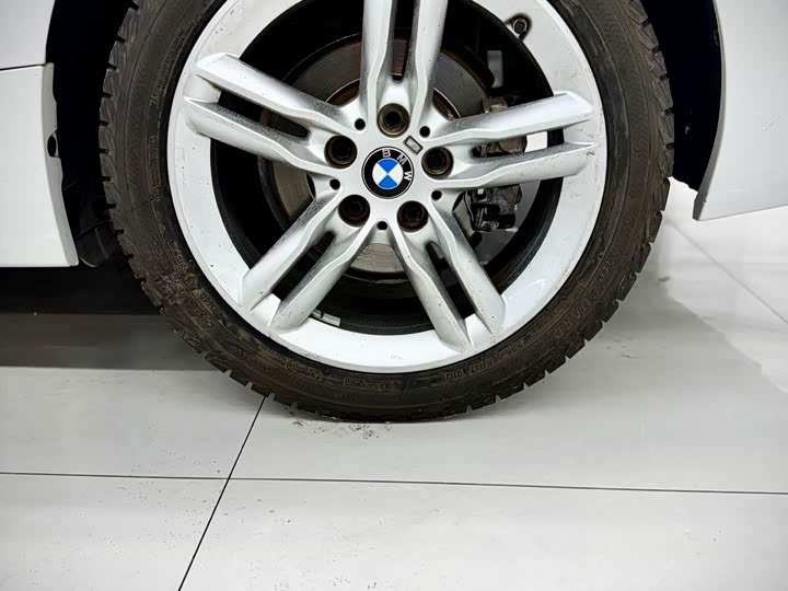 BMW 1 Series 2023 2023款 120i M运动曜夜版