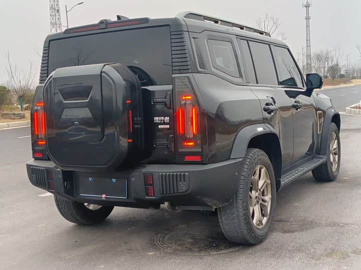 Jetour T2 2025 2025款 2.0TD XWD 自动征服