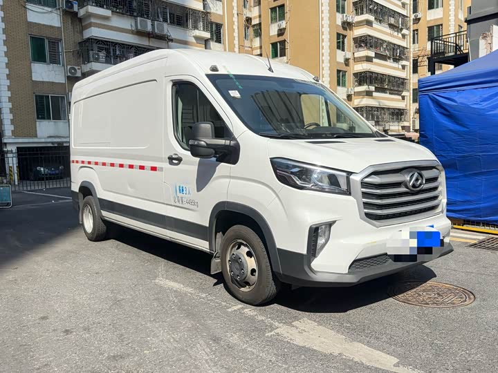 Maxus V90 2022 2022款 2.0T自动VAN后驱加长轴高顶后双胎3座