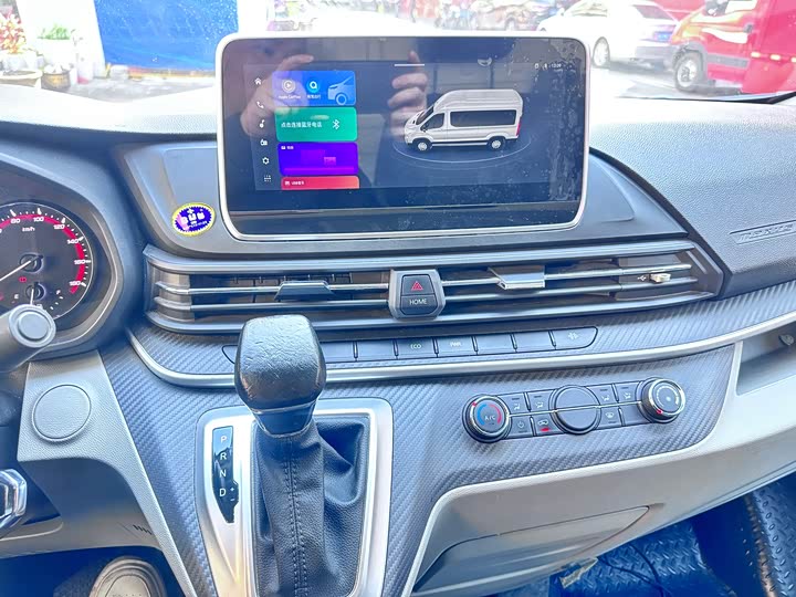 Maxus V90 2022 2022款 2.0T自动VAN后驱加长轴高顶后双胎3座