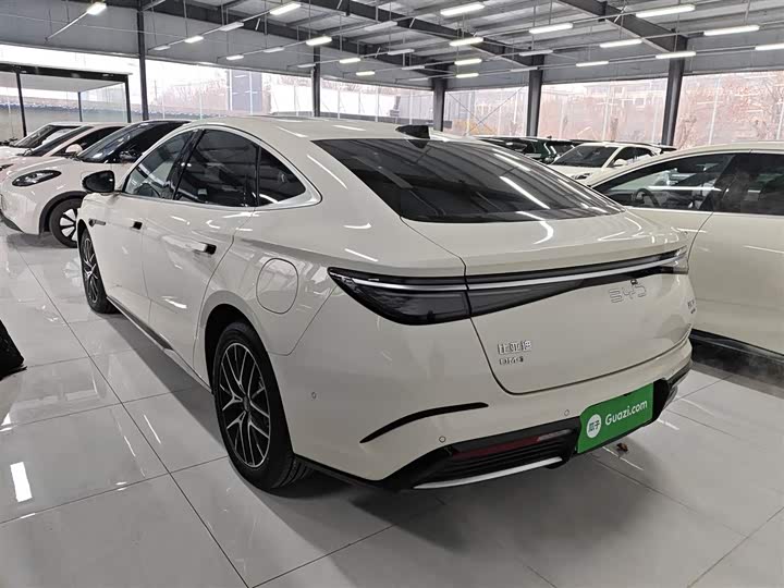 BYD Seal 07 DM-i Hybrid 2025 2025款 智驾版 DM-i 1.5L 125km 尊贵型