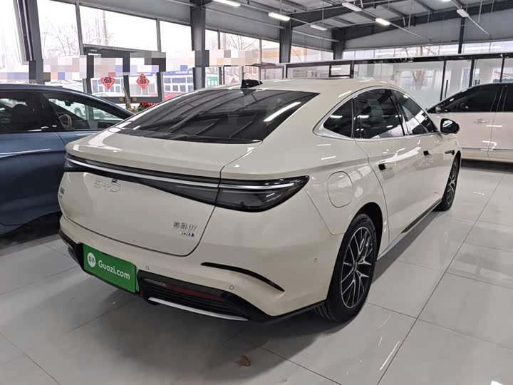 BYD Seal 07 DM-i Hybrid 2025 2025款 智驾版 DM-i 1.5L 125km 尊贵型