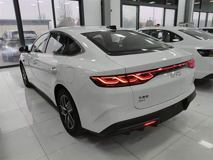 BYD Qin L 2025 2025款 DM-i 智驾版 120KM领先型