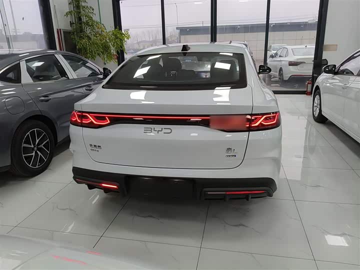 BYD Qin L 2025 2025款 DM-i 智驾版 120KM领先型