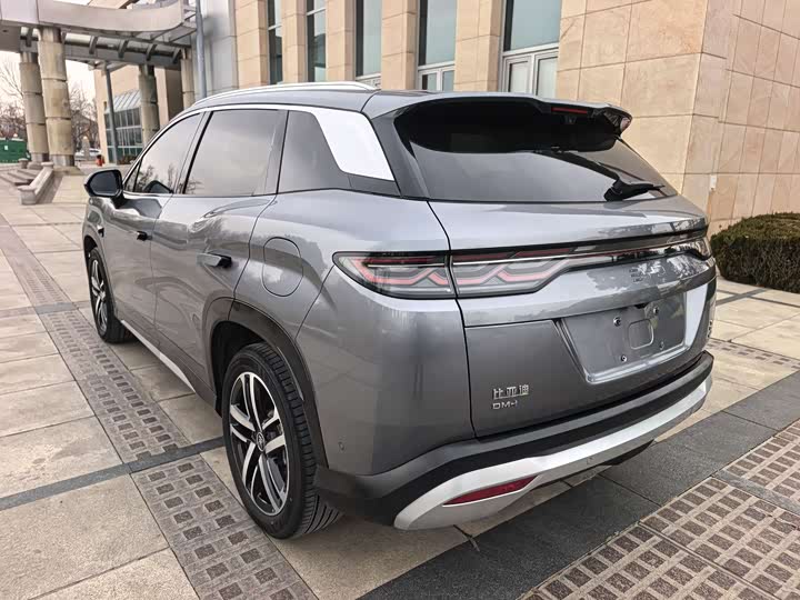 2025 BYD Song L DM-i Hybrid