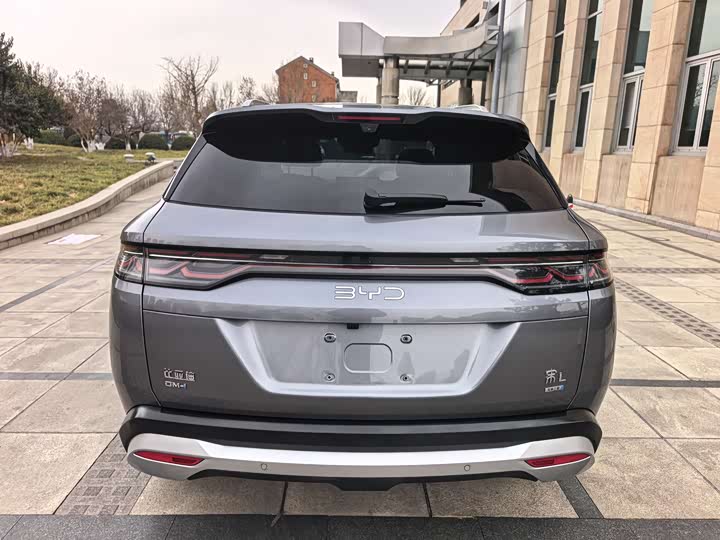 2025 BYD Song L DM-i Hybrid