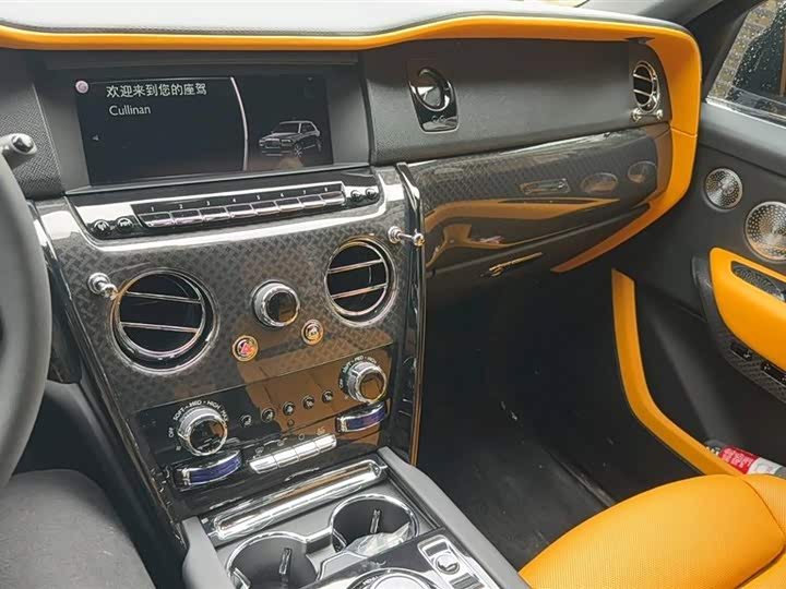 Rolls-Royce Cullinan 2024 2024款 Black Badge