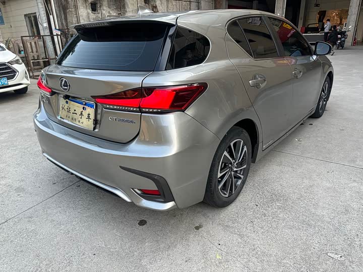 Lexus CT 200h 2020 2020款 CT200h 精英版 单色