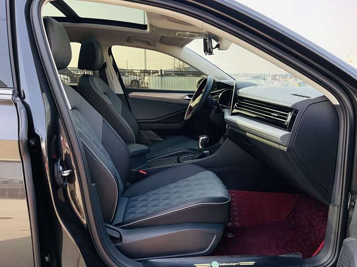 Volkswagen Sagitar L 2024 2024款 300TSI DSG超越版